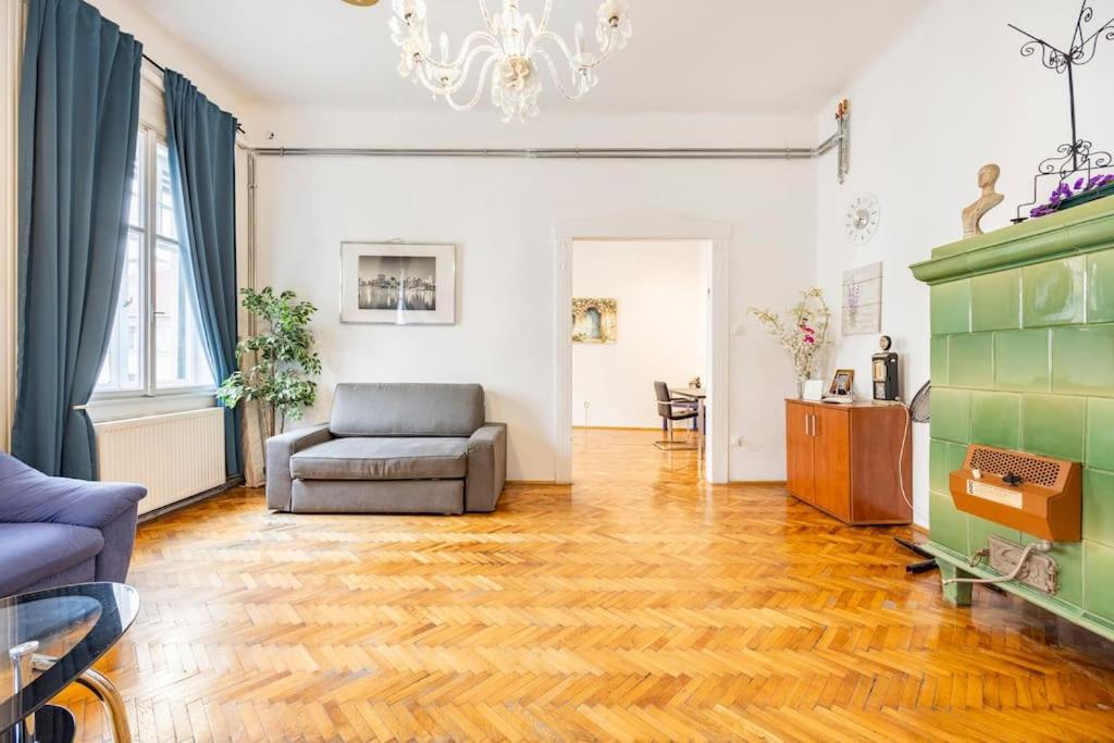 The Gem Apartment Budapest Eksteriør billede